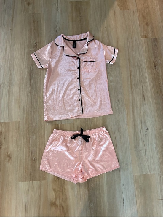bebe Other - bebe Pink Satin Short Pajama Set with Black Trim